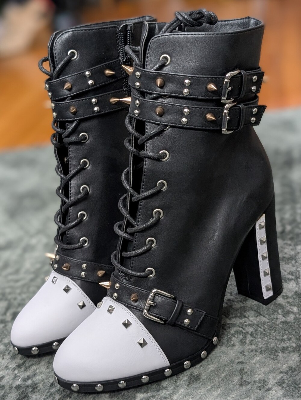 Women's 10 Goth Punk Studded Spike Platform Lace Up High Heel Ankle Boots Black